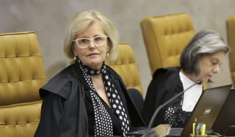 Rosa Weber pede informações a Bolsonaro sobre indulto concedido a Daniel Silveira