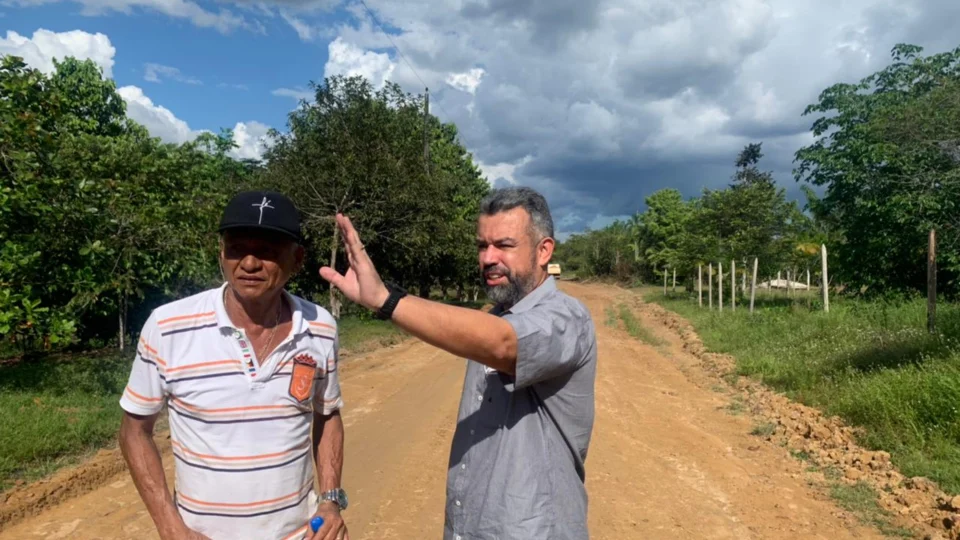 Peixoto visita Ramal da Cooperativa e BR 174 para receber demandas dos moradores