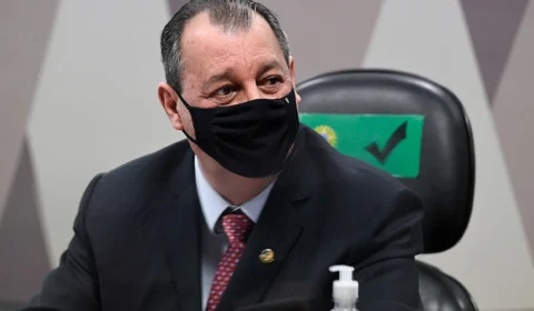 Ministro do STF nega seguimento a habeas corpus em favor de Omar Aziz