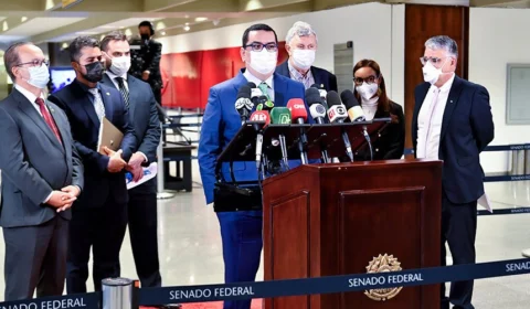 Senadores da base do governo avaliam positivamente audiência da CPI da Pandemia
