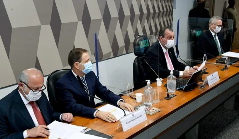 Depois de negar ‘gabinete paralelo’, Wizard se recusa a responder a senadores