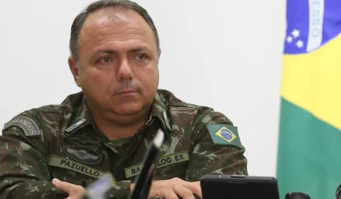 Decisão de não punir Pazuello abre precedente perigoso, apontam senadores