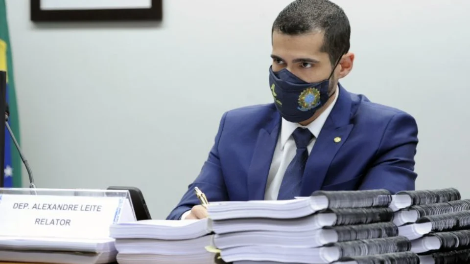 Relator recomenda perda de mandato de Flordelis