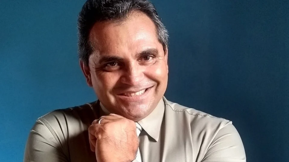 Prefeito de Manaus lamenta morte de jornalista, vítima da Covid-19