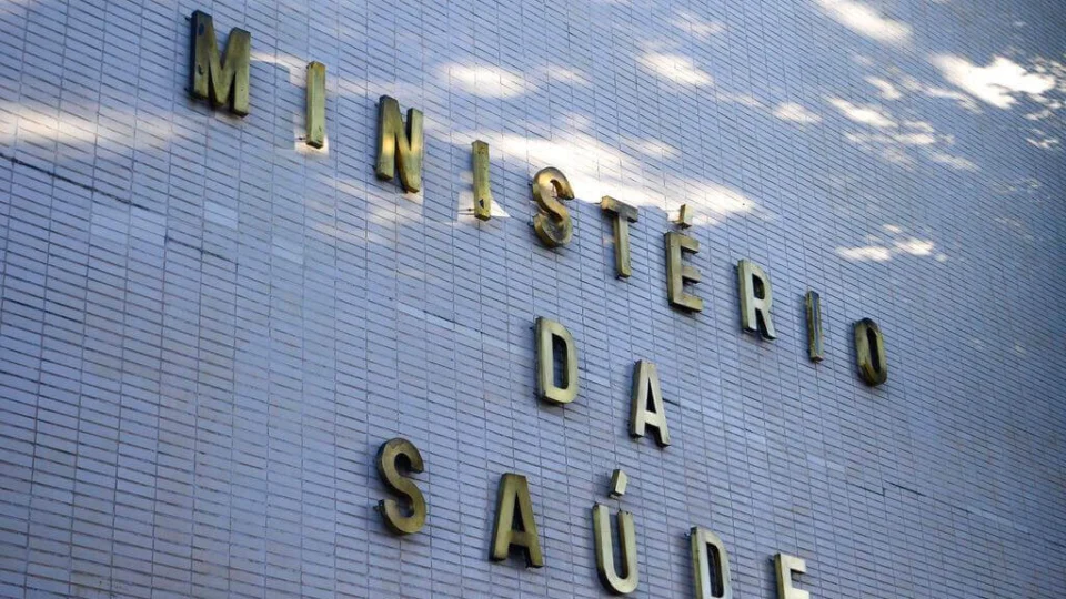 Governo federal suspende temporariamente contrato de compra da Covaxin