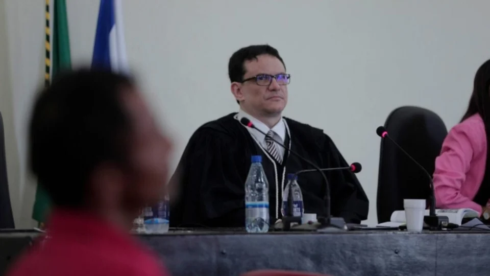 Juiz se declara suspeito e deixa processo do ‘Caso Flávio’