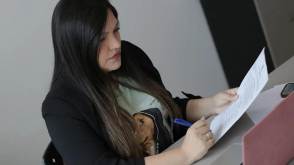 Joana Darc solicita ao Governo reforma de cadeiras de rodas para pessoas em vulnerabilidade social