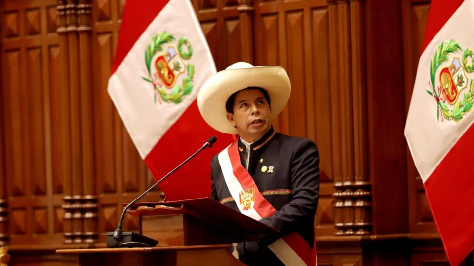 Castilho assume presidência do Peru e defende pais sem corrupção