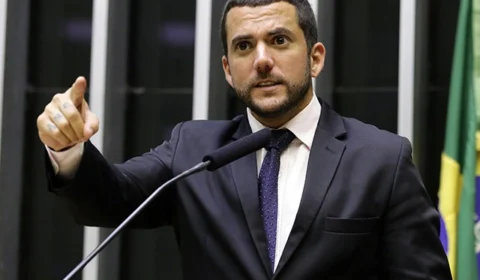 Governistas criticam ‘superpedido’ de impeachment apresentado pela oposição