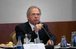 Comissão da Câmara aprova convite para ouvir Guedes sobre redução de IPI