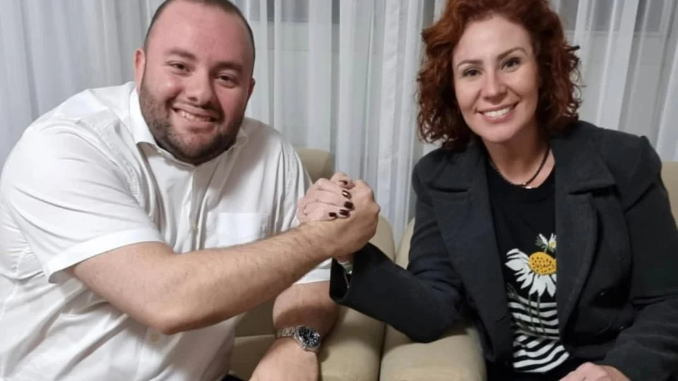 Filiado ao partido de Braga e Calheiros, Fausto Jr. participa de live com apoiadora de Bolsonaro