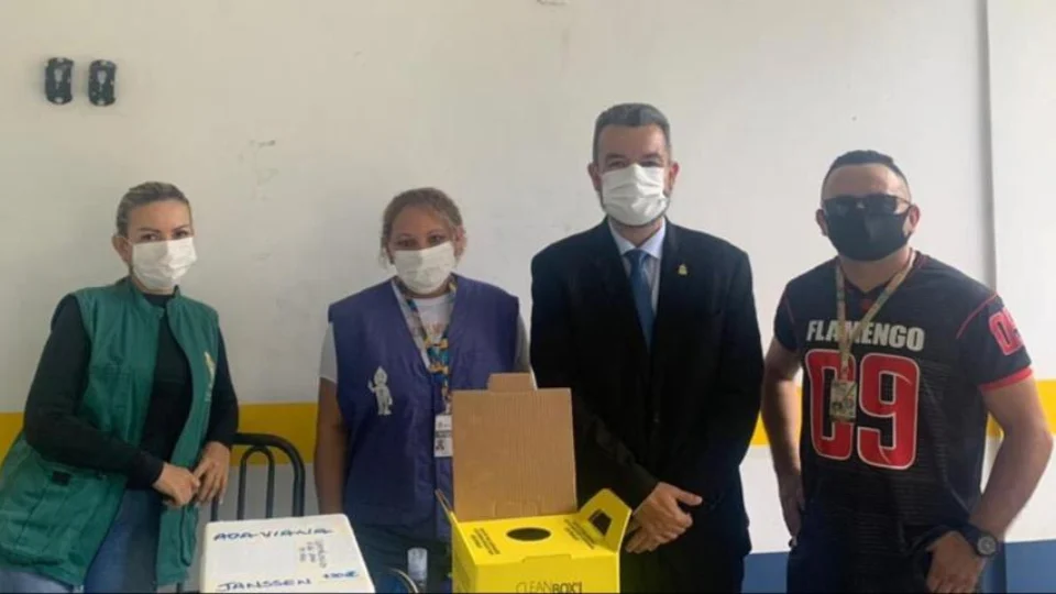 Peixoto acompanha mutirão de vacinação de caminhoneiros com imunizante da Janssen