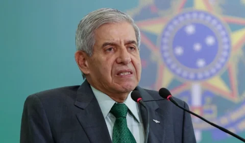 Augusto Heleno autoriza empresário a pesquisar ouro em Santa Isabel do Rio Negro e São Gabriel da Cachoeira