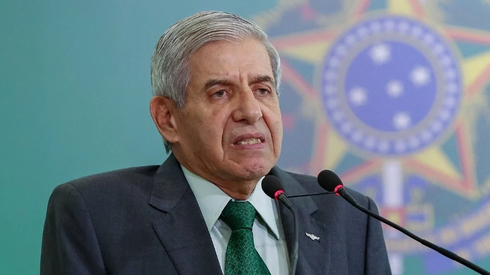 Augusto Heleno autoriza empresário a pesquisar ouro em Santa Isabel do Rio Negro e São Gabriel da Cachoeira