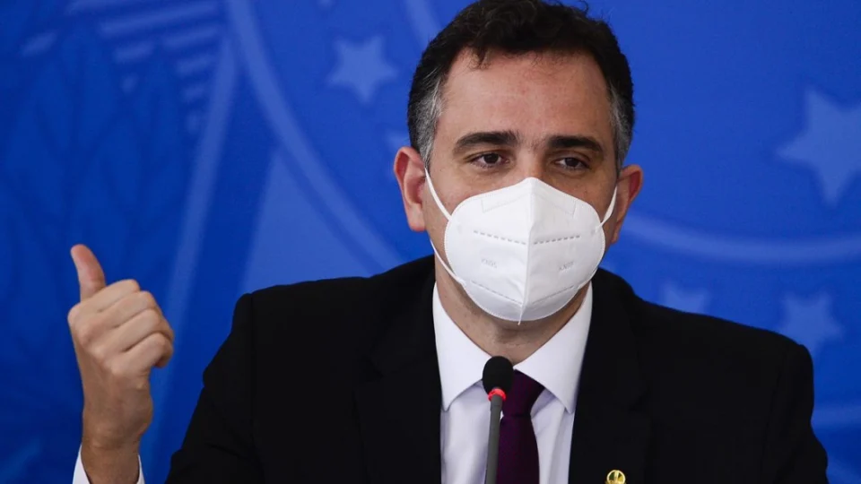 Pacheco diz que conversará com Alcolumbre sobre sabatina de André Mendonça