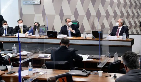 Diretora da Precisa diz não haver ilegalidade em negociação da Covaxin