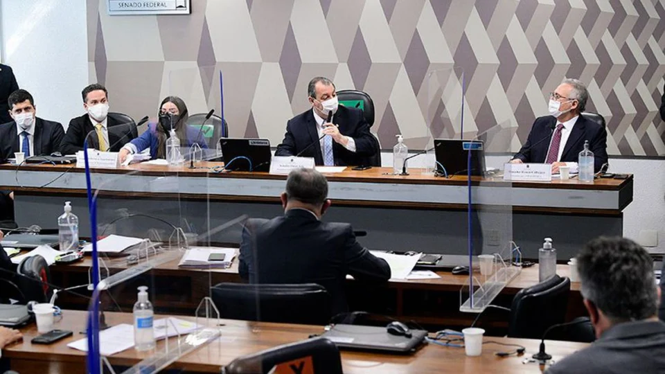 Diretora da Precisa diz não haver ilegalidade em negociação da Covaxin