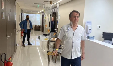 Quadro de Bolsonaro continua evoluindo, mas sem previsão de alta