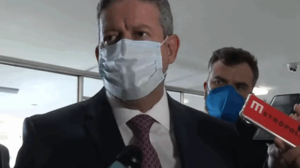 Lira volta a defender discussão na Câmara sobre o regime semipresidencialista