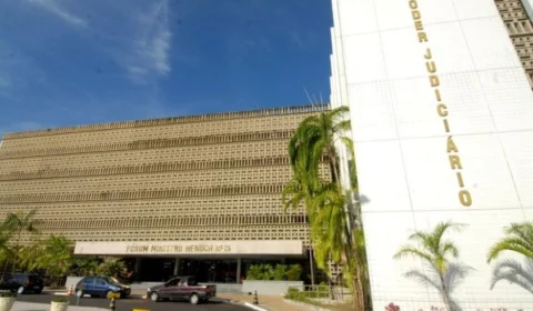 Caso Flávio: Jornalistas não terão acesso à área interna de fórum para cobertura de audiência