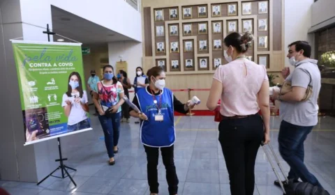 Aleam adota cartão de vacinação para acesso a Casa Legislativa