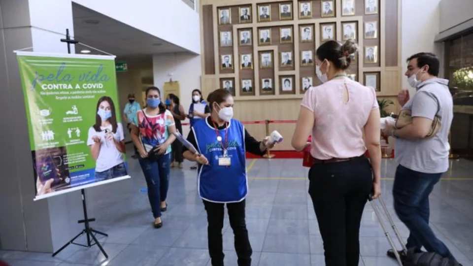 Aleam adota cartão de vacinação para acesso a Casa Legislativa