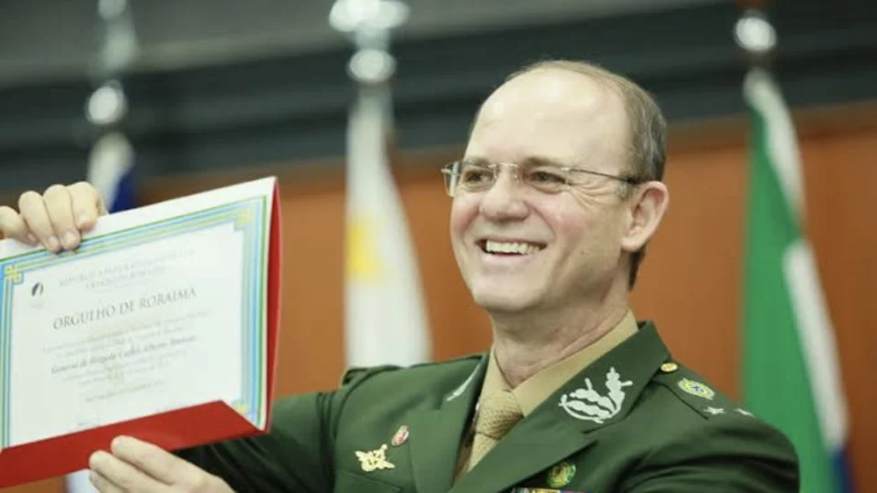 General Carlos Alberto Mansur assume comando da SSP-AM