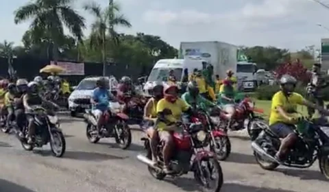 Movimentos de Direita realizam carreata a favor do voto impresso auditável