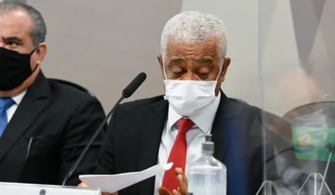 Fabricante de ivermectina lucrou à custa de vidas, acusam senadores da CPI