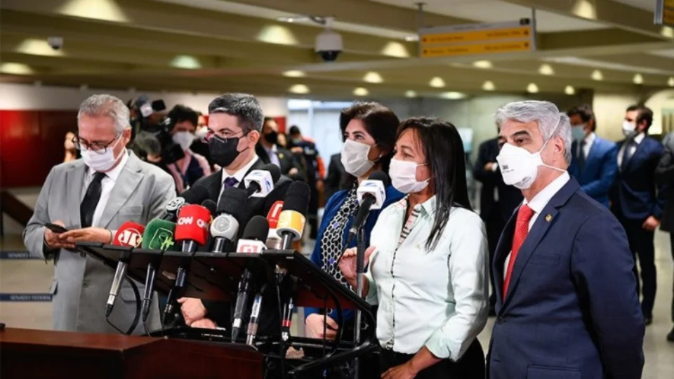 Senadores avaliam que deputado Ricardo Barros mentiu à CPI