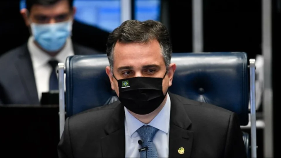 Pacheco vai aguardar pedido formal para se pronunciar sobre impeachment no STF