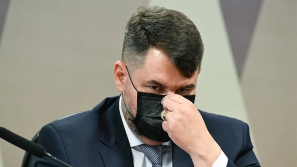 Após silêncio reiterado, advogado da Precisa passa a ser investigado pela CPI
