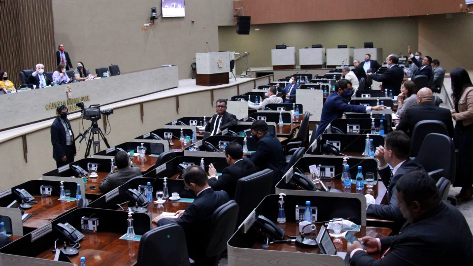 Isenção do IPTU para afetados pela cheia está entre 22 projetos analisados nesta segunda