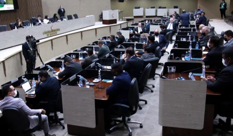 CPI da Águas de Manaus depende de uma assinatura para ser instalada na CMM