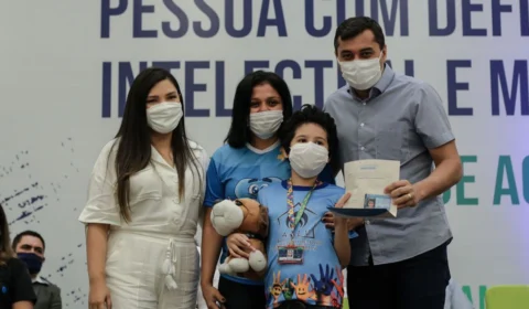 Governo reativará Secretaria da Pessoa com Deficiência após solicitação de Joana Darc