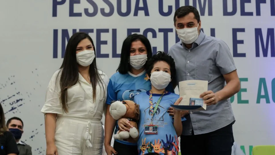 Governo reativará Secretaria da Pessoa com Deficiência após solicitação de Joana Darc