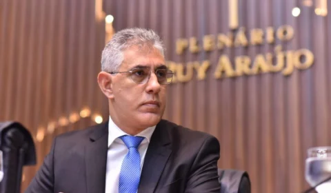 Após faturar milhões do Governo do Amazonas e da Prefeitura de Manaus, Durango Duarte faz críticas a Wilson Lima e David Almeida