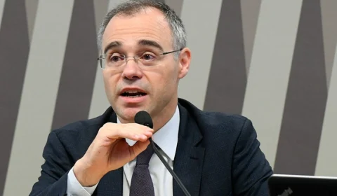 Reunião de conciliação sobre IPI com ministro André Mendonça é cancelada