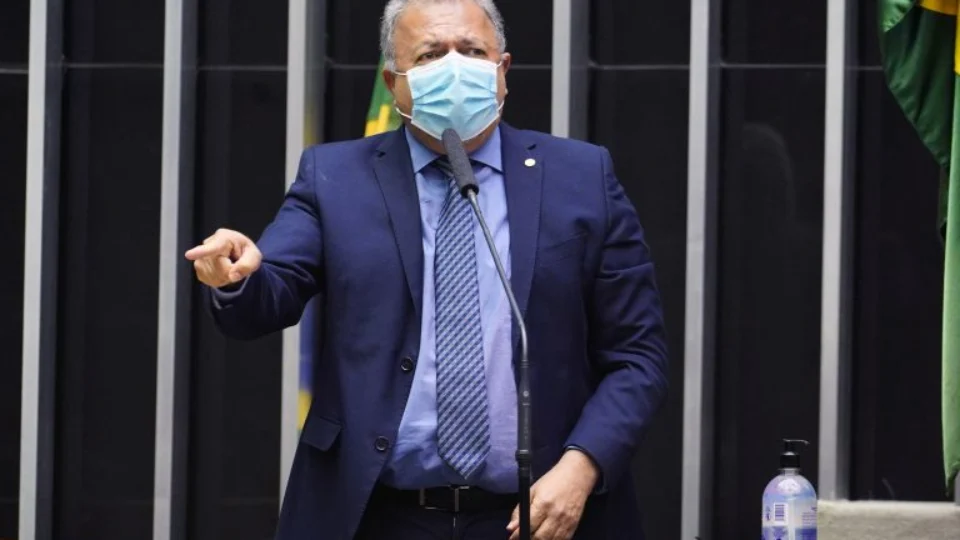 Comissão aprova pensão para filhos afastados de pais com hanseníase antes de 1986