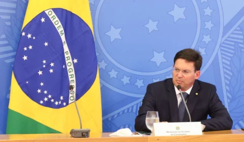 Novo Bolsa Família cumprirá teto de gastos, diz ministro da Cidadania