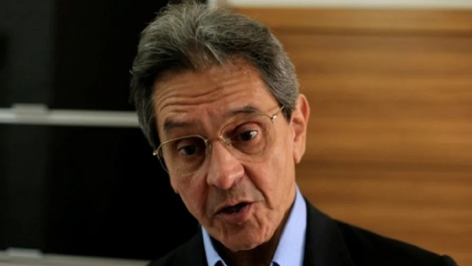 Roberto Jefferson aguarda STF para transferência de hospital