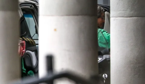 Ex-deputado Roberto Jefferson já está em presídio no Rio de Janeiro