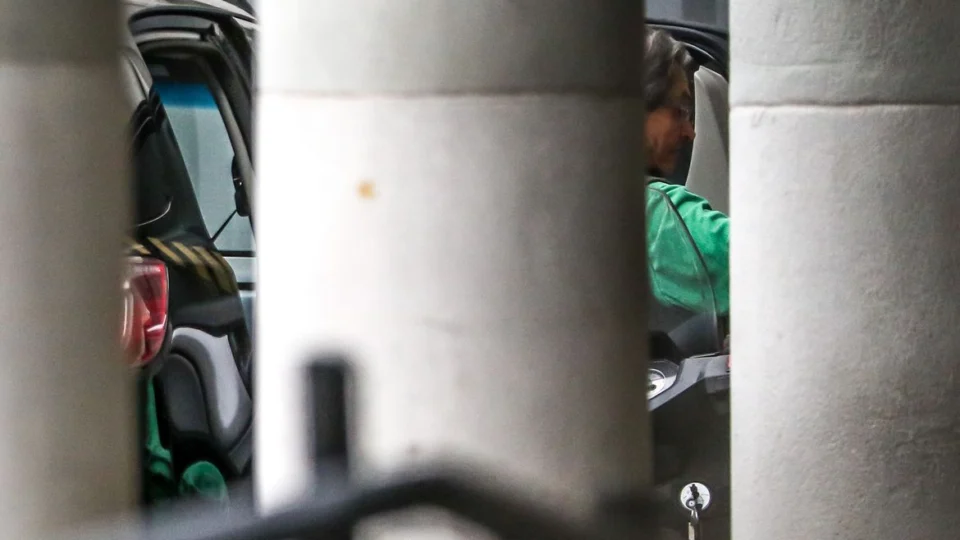 Ex-deputado Roberto Jefferson já está em presídio no Rio de Janeiro