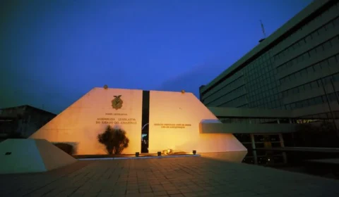 Assembleia Legislativa debate endividamento da população e extinção de postos de trabalho