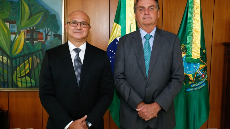 Coronel Menezes integra a comitiva de Bolsonaro em Roraima durante inauguração de termelétrica