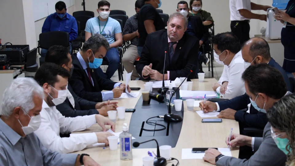 Comasa cobra Águas de Manaus posicionamento sobre taxa de esgoto e tarifa social