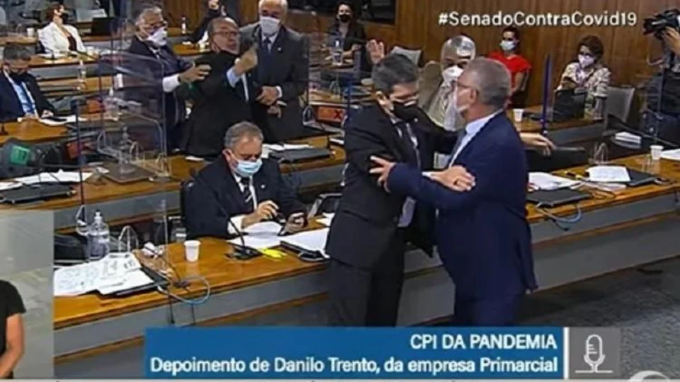 Bate-boca na CPI: Renan Calheiros chama Jorginho Mello de ‘vagabundo’; veja vídeo