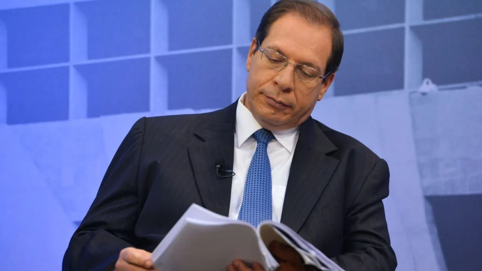 TSE abre prazo para alegações finais em ações sobre fake news