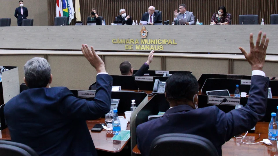 Vereadores de Manaus aprovam seis Projetos de Lei em pauta com 24 matérias analisadas nesta segunda