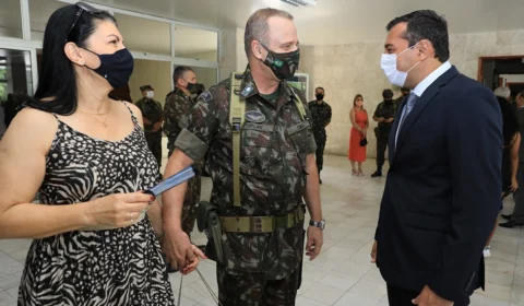 Wilson Lima agradece apoio do Exército no enfrentamento da pandemia de Covid-19, durante troca de comando do CMA